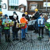 Blechbläser verzaubern den Ort