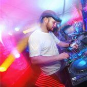 Winterschui-Party in Erlstätt zieht rund 1.000 Besucher an