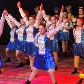 Stehende Ovationen für die Aktiven beim Aiblinger Tanzfestival im voll besetzten Kurhaus-Saal