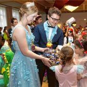 Kinderfasching der Prienarria verwandelt König-Ludwig-Saal in fröhliches Narrenparadies