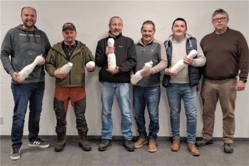 Bei der Siegerehrung: (von links) Markus Maier, Andreas Tiefenbeck, Krzysztof Korejwo, Franz Niederschweiberer, Tadeusz Antolak und Andreas Grübl. Foto re