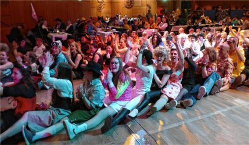 Beim Pfarrfasching im Haus der Kultur stehen Spaß und Unterhaltung an erster Stelle. Foto  Bachmaier