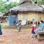 Die Langhalsfrauen in Chiang Rai