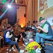 Traditionelle Musik in lockerer Atmosphäre