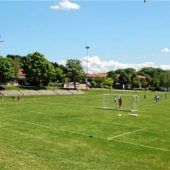 Pachtvertrag für Sportplatz verlängert