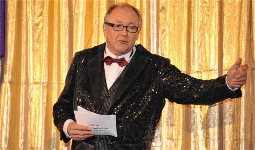 Der Rosenheimer Starkbier-Derblecker Peter Kirmair sagt nach 26 Jahren Servus.Fotos Schlecker