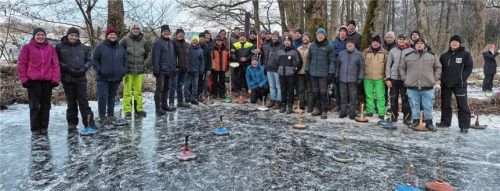 Die frostigen Temperaturen machten es möglich, dass wieder ein Mahleisschießen ausgetragen wurde. Für Sonntag ist eine Revanche angesagt. Foto re