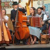 Brauchtum, Musik und Gedenken beim Rottauer Raunacht-Hoagascht