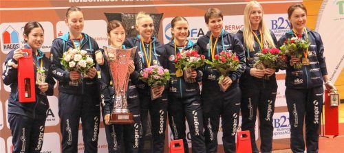 Die Mannschaft des TTC Berlin verteidigte in Kolbermoor den Titel des deutschen Pokalsiegers.Foto Gerhard Erlich