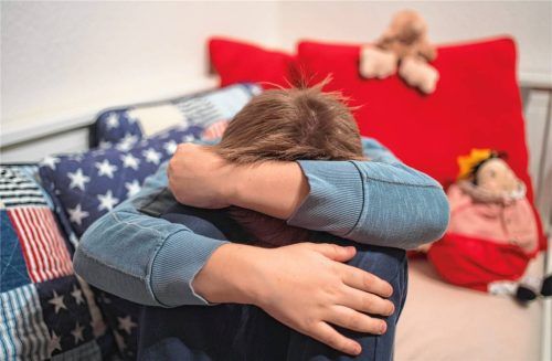 Die Taten ereigneten sich in Ruhpolding, Traunstein, Siegsdorf und Grabenstätt. Vor Gericht in Traunstein entschuldigte sich der 54-Jährige das erste Mal. Bei der Mutter des jüngsten Opfers stieß er damit auf Unverständnis. Foto dpa