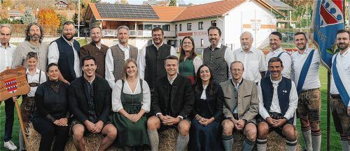 Die Vorstandschaft des TSV Schnaitsee: Mit diesem Team vollendet der 1.600 Mitglieder starke TSV sein 100. Vereinsjahr.