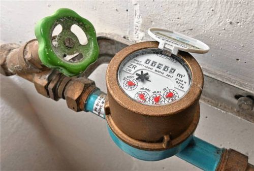 Die Wasserzähler in Haag werden umgestellt.Foto IMAGO/Rolf Poss
