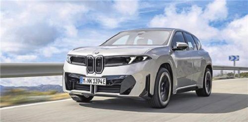 Edles Auto aus heimischer Produktion: Der neue vollelektrische BMW ix3 kostet ab rund 70.000 Euro. Foto BMW