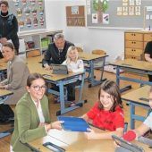 120 moderne I-Pads für die Holnstainer Grundschule