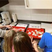 Aiblinger Verein wirbt für neues Online-Angebot für Briefmarkensammler