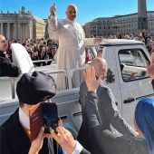 Mit Bus, Herz und Glauben nach Rom