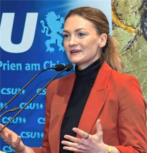 Gesundheitsministerin Judith Gerlach besuchte den Neujahrsempfang der Priener CSU. Foto Berger