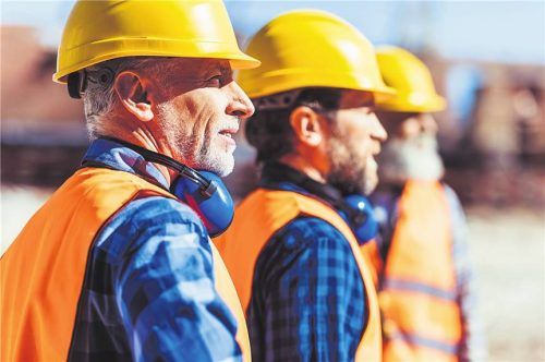 Gibt es genügend Nachfolger für die Boomer-Generation am Bau? Foto Smarterpix/ArturVerkhovetskiy