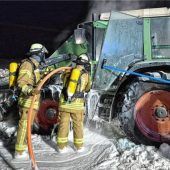 Traktor gerät im Ortsteil Bayern in Brand