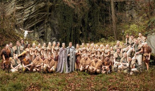 „Jäger und Sammler – Rohrdorf zurück in der Steinzeit“, so lautet unverkennbar das Motto der Rohrdorfer Faschingsgesellschaft.