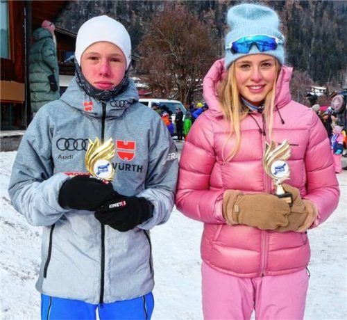 Jonas Bauhofer vom TSV Mönchröden und Alisa Ortner vom SV Oberteisendorf wurden Sieger in der Klasse Schüler 15. Foto Josef Hauser