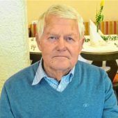 Mit 80 noch ein begeisterter Vogelschnitzer