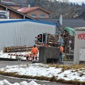 Schiene gebrochen: Störung in Stephanskirchen trifft Pendler, Auto- und Busfahrer