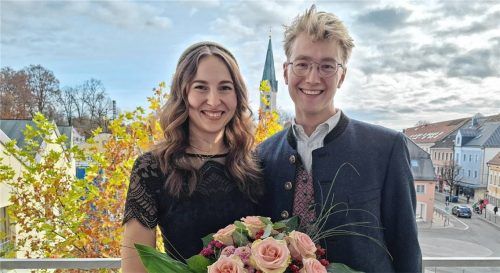 Lisa Lederer und Marinus Halbig sprechen im Interview über die Herausforderungen als neues Aiblinger Prinzenpaar. Foto Uwe Hecht