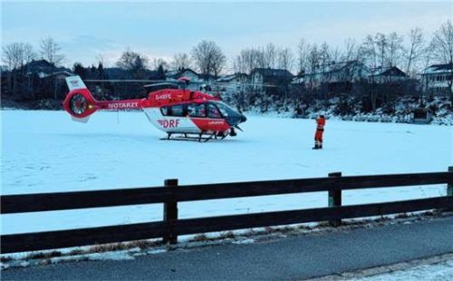 Mit dem Hubschrauber wurde der Bub in eine Spezialklinik geflogen.Foto barth