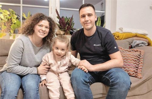 Monika und Mario Mlinaric mit ihrer Tochter Melanie. Foto Huber