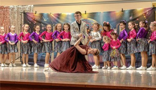 Prinzessin Pauline I. und Prinz Raphael I. überzeugten mit tänzerischen Qualitäten. Foto Thomae