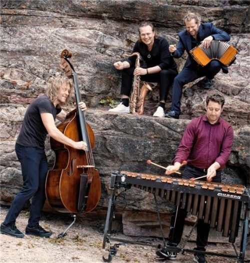 Quadro Nuevo kommt am 16. Mai nach Pfaffing und bringt den Vibrafonisten Tim Collins mit. Foto Quadro Nuevo