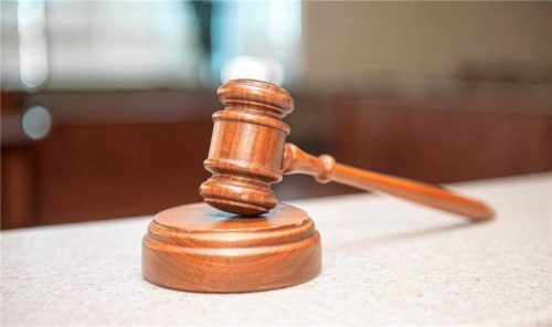 Selbst bei kleineren Blechschäden kann Unfallflucht schnell teuer und folgenreich werden. Foto pixabay