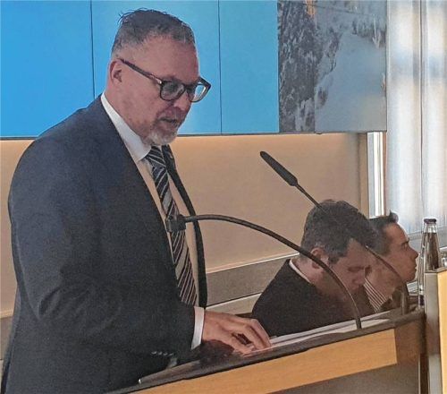 Traunsteins Landrat Andreas Danzer berichtet von einem „Haushalt, der extrem zusammengestrichen wurde“. Foto Archiv Eichstädter