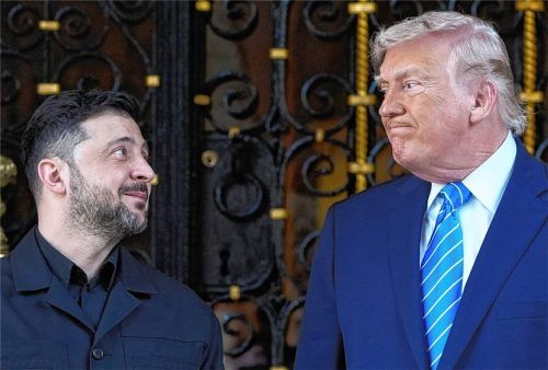US-Präsident Donald Trump (rechts) begrüßt Wolodymyr Selenskyj, Präsident der Ukraine. Foto dpa