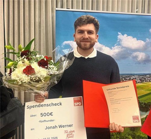 Verleihung des Sozialpreises der SPD Bezirkstagsfraktion an den Rosenheimer Jonah Werner. Foto re