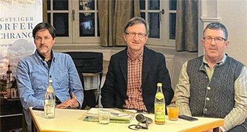 Zeitzeugen berichteten über den Streit um den Geigelstein in den 1970er-Jahren: (von links) Hans Steinbichler, Sebastian Pertl und Georg Antretter.Fotos Kirchner