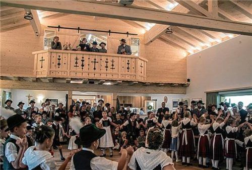 Zuschauer, Auftritte und der First-Class-Blick von der Empore aus.