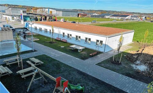 135 ukrainische Flüchtlinge beherbergt die Erstaufnahmeunterkunft in Bruckmühl aktuell. Foto Landratsamt Rosenheim
