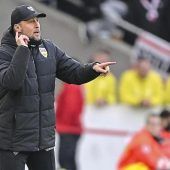 Achtung, Underdog!