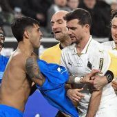 Leverkusen stolpert im Derby