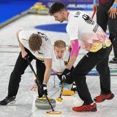 Curler verabschieden sich mit Sieg