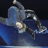 Nach Kür-Fiasko: Malinin zeigt beim Schaulaufen Verletzlichkeit