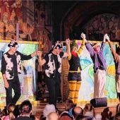 Kleiner Tiger und Kleiner Bär im Wasserburger Rathaussaal