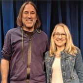 Claudia redete und Roland sang