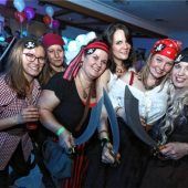 Ramerberger Narren feiern mit den Hot Socks