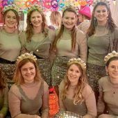 Taufkirchner Frauen feiern ausgelassen