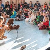 Faschingsgewusel in der Jettenbacher Sporthalle