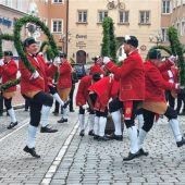Abschlusstanz der Mühldorfer Schäffler