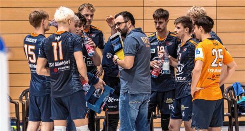 Anders als beim Auswärtsspiel in Schwaig, wollen die Zweitliga-Volleyballer vom TSV Mühldorf zu Hause einen Sieg einfahren.Foto Fabian Bartsch